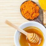 Treat and Cure Coughing with Honey and Turmeric