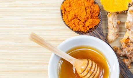 Treat and Cure Coughing with Honey and Turmeric